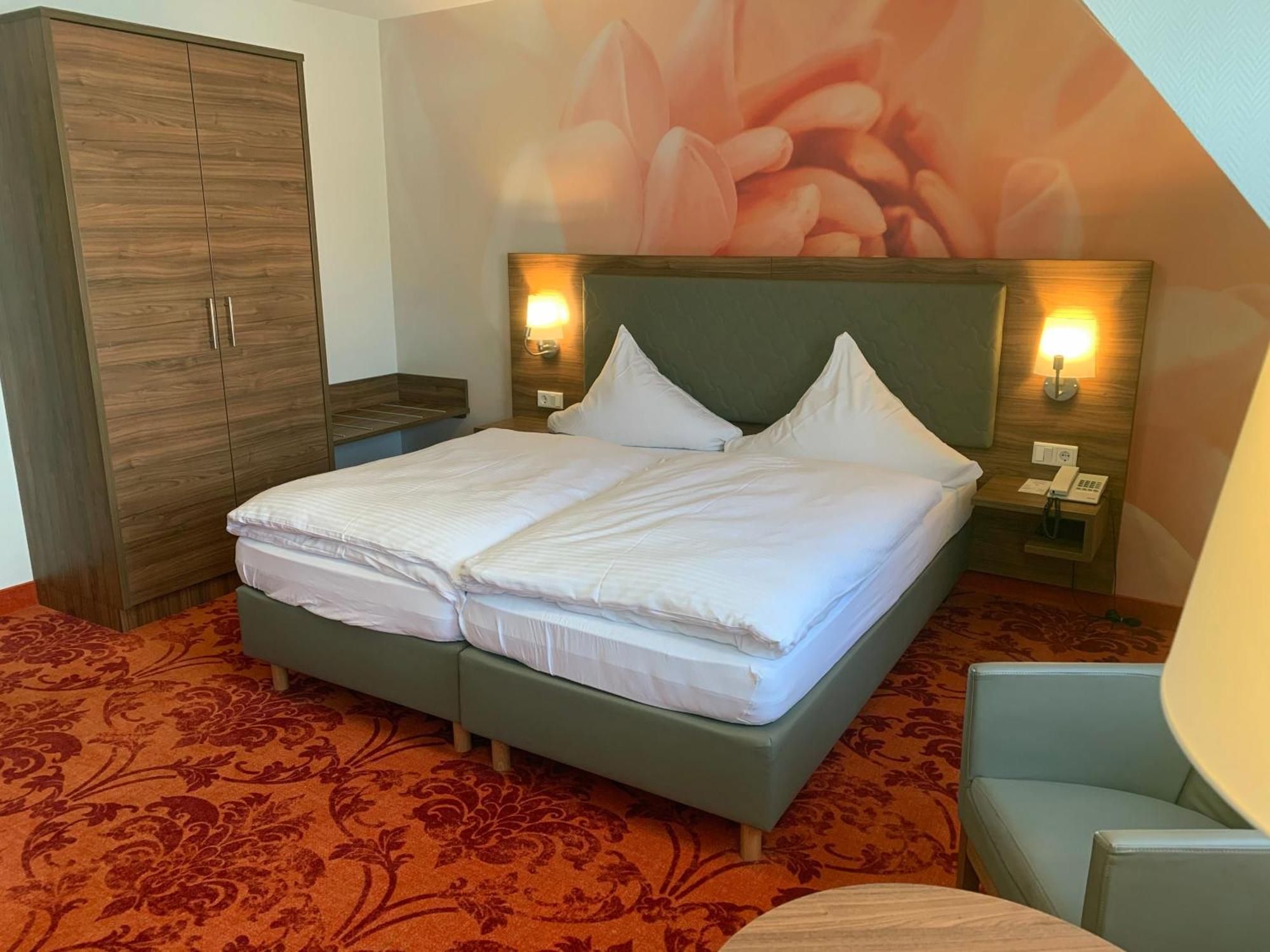 Hotel Felsenkeller روديسهايم ام رين المظهر الخارجي الصورة